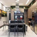 The Luxe At Copacabana
